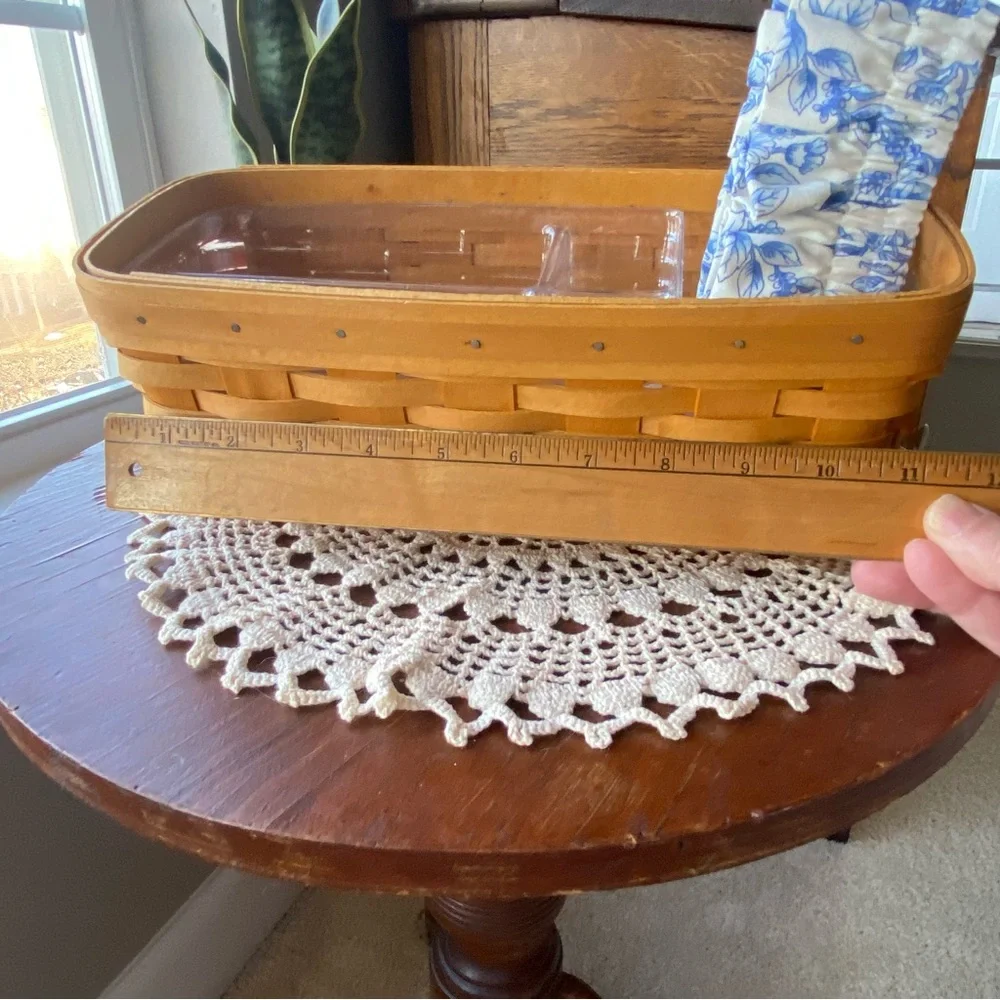Longaberger 2002 Wicker Vanity Desk Basket w/Blue Floral Liner 2 Plastic Liners